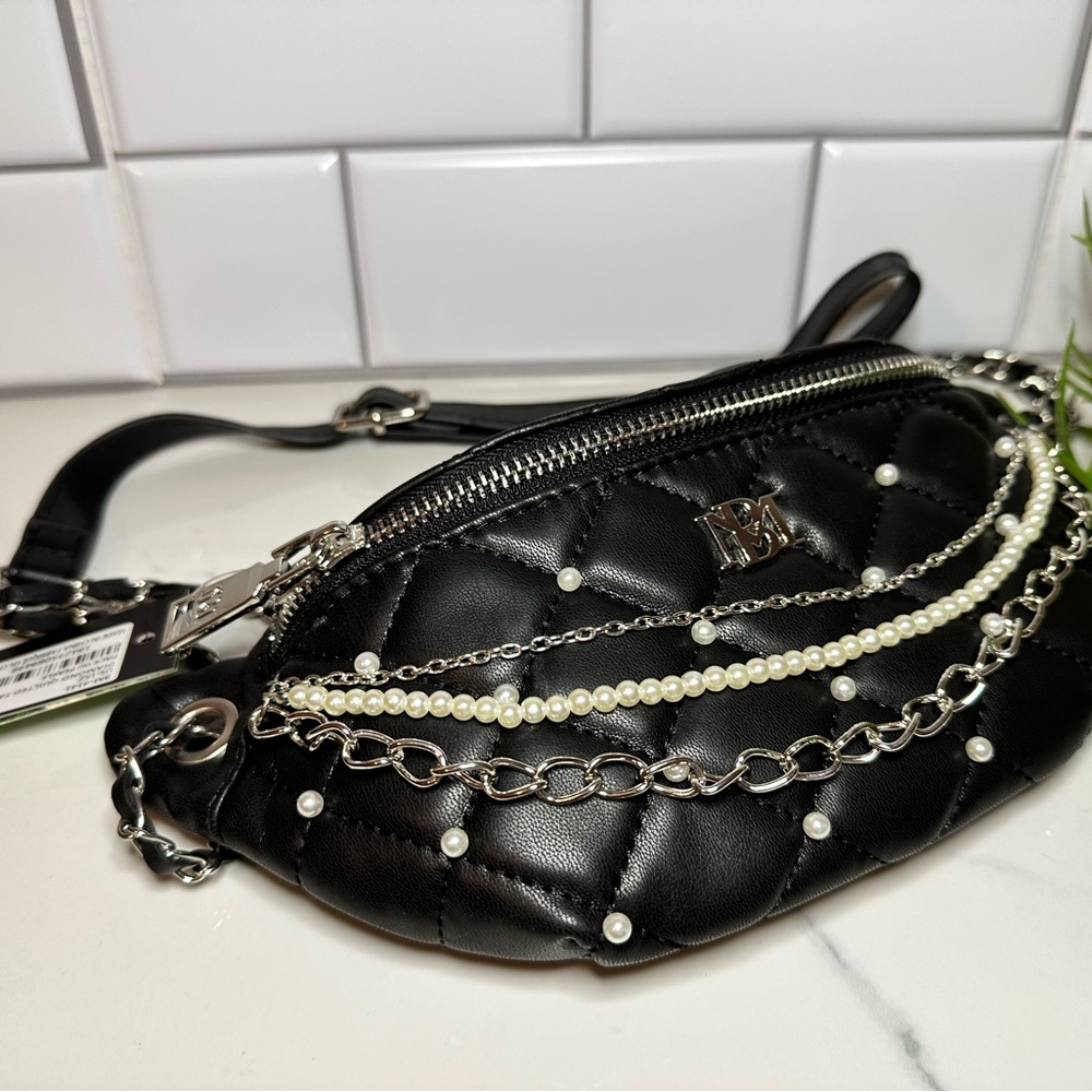 NWT Badgley Mischka Quilted Vegan Leather Fanny Pack w/pearls and chains.